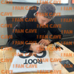 Joe Root Signed Framed Mini Cricket Bat with Celebration Design - Image 3