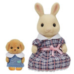 Sylvanian Families Baby Castle Nursery Gift Set Bundle (3+ Years) - Image 3