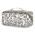 Stella and Max, Zip Around Cosmetic Case in Rumours - Image 7