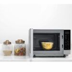 Panasonic 27 Litre 1000W Solo Microwave in Silver, NN-SF464MBPQ - Image 3