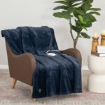 Berkshire Luxe Faux Fur Heated Throw in Navy, 127 x 152 cm