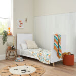 Tutti Bambini Fika Cot Bed with Sprung Mattress, White & Light Oak - Image 4