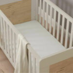 Tutti Bambini Alba Mini Cot Bed with Sprung Mattress, White Sand & Distressed Oak - Image 5