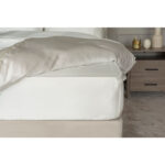 Belledorm 100% Mulberry Silk Ivory Fitted Sheet in 3 Sizes