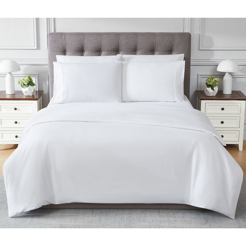 Kirkland Signature 680 Thread Count 6 Piece Duvet Set in White, King