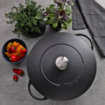 Tramontina Enameled Cast Iron Wok, 32cm / 5.0L - Image 3