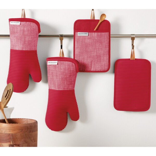 KitchenAid 4 Piece Oven Mitt & Pot Holder Set, Red