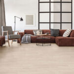 Golden Select Easton Oak AC5 Laminate Flooring with Foam Underlay - 1.146 m² Per Pack