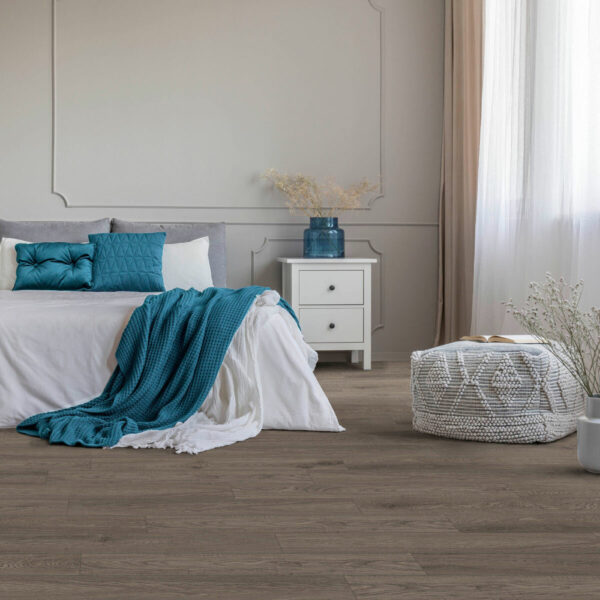 Golden Select Ancient Oak AC5 Laminate Flooring with Foam Underlay - 1.146 m² Per Pack