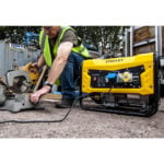 Stanley 2400W Dual Voltage Generator (SG400) - Image 3