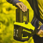 Greenworks 60V Charger and 4Ah Battery - Image 3