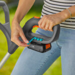 Gardena SmallCut Grass Trimmer with 18V (2.5Ah) Li-ion Battery + Charger - Image 4