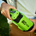Greenworks 60V Charger and 2Ah Battery - Image 3