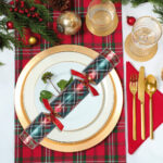 Tom Smith 13.7 Inch (34.8cm) Christmas Crackers 8 Pack Assortment - Image 10