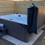 Platinum Spas VX2 Hot Tub Cover Lifter - Image 2