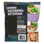 Kirkland Signature Dry Roasted Macadamia Nuts with Sea Salt, 680g - Image 2