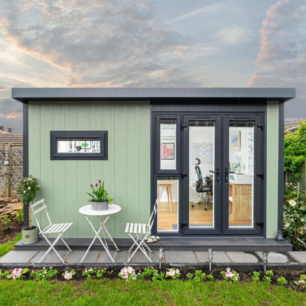 Installed Green Retreats Basebox Garden Room, External Footprint 4290mm (w) x 3230mm (d)
