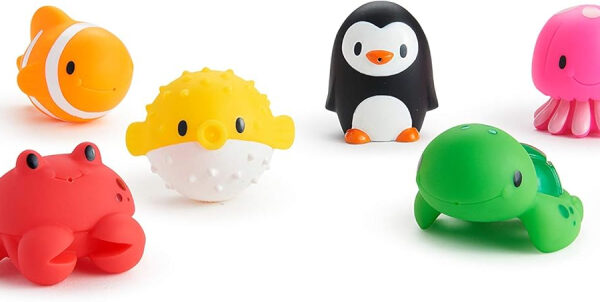Munchkin Floating Ocean Animal Themed Rubber Bath Squirt Toys for Baby - Pack of 8