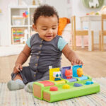 Playskool Busy Poppin’ Pals Pop-up Activity Toy for Babies and Toddlers Ages 9 Months+ (thinkassemble.co.uk Exclusive) - Image 2
