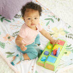 Playskool Busy Poppin’ Pals Pop-up Activity Toy for Babies and Toddlers Ages 9 Months+ (thinkassemble.co.uk Exclusive) - Image 9