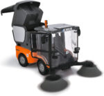 Dickie Toys 203834003 Feuerwehr Kärcher Toy Sweeper for Children Aged 3 and Above Cleaning Vehicle (19.5 cm) with Many Functions, Includes Movable Figure & Accessories, Orange/Grey - Image 2