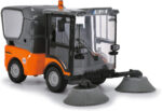 Dickie Toys 203834003 Feuerwehr Kärcher Toy Sweeper for Children Aged 3 and Above Cleaning Vehicle (19.5 cm) with Many Functions, Includes Movable Figure & Accessories, Orange/Grey - Image 4
