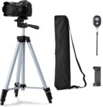 Amazon Basics 152,4cm (60") Phone and Camera Tripod with Bag, Remote Control and Phone Holder, Height Adjustable, Black - Image 2