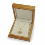14ct Yellow Gold Textured Heart Drop Pendant - Image 5
